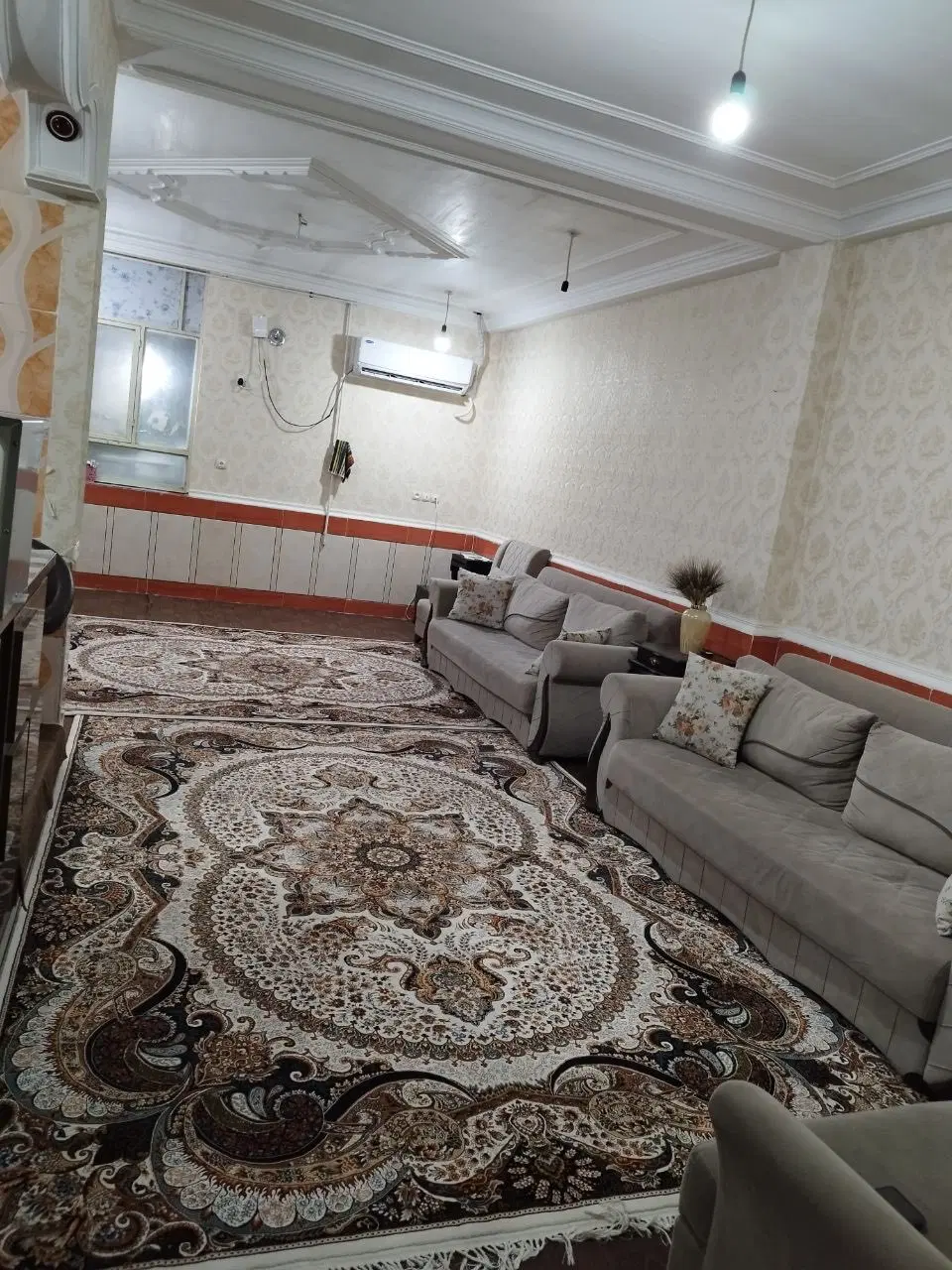 فروش یک واحد آپارتمان طبقه دوم