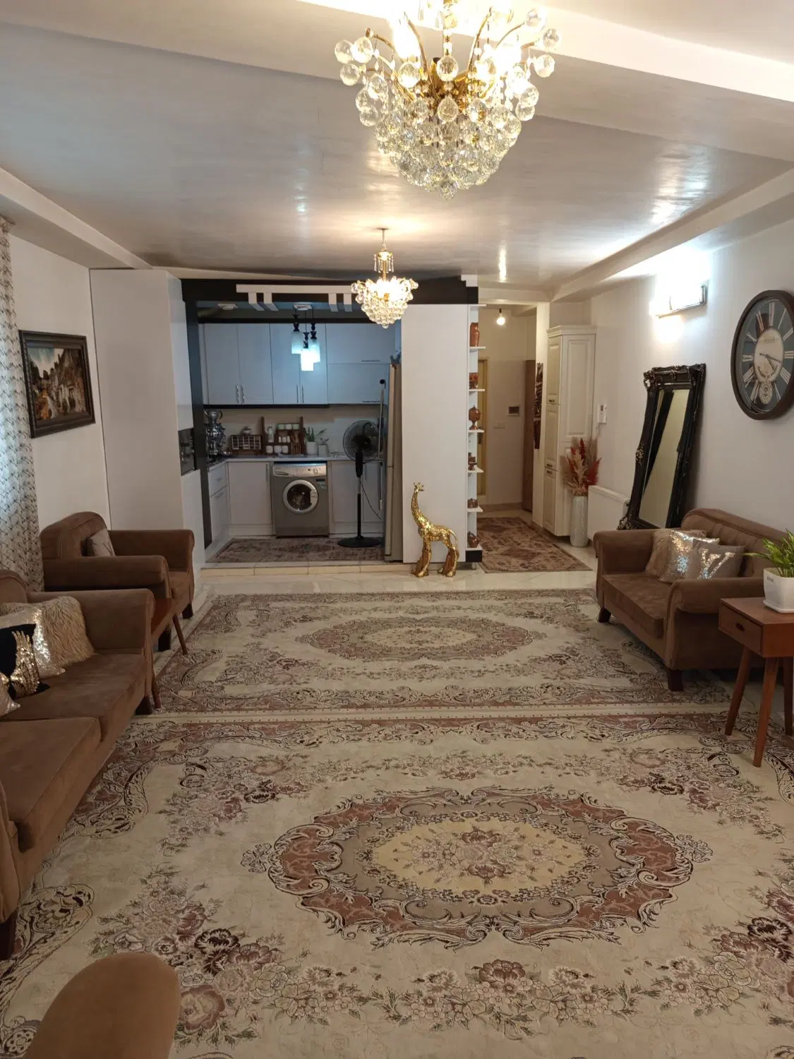 آپارتمان70متری شیک و فول امکانات با لوکیشن عالی