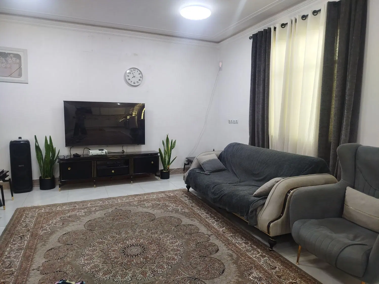 منزل فروشی هلال چهار