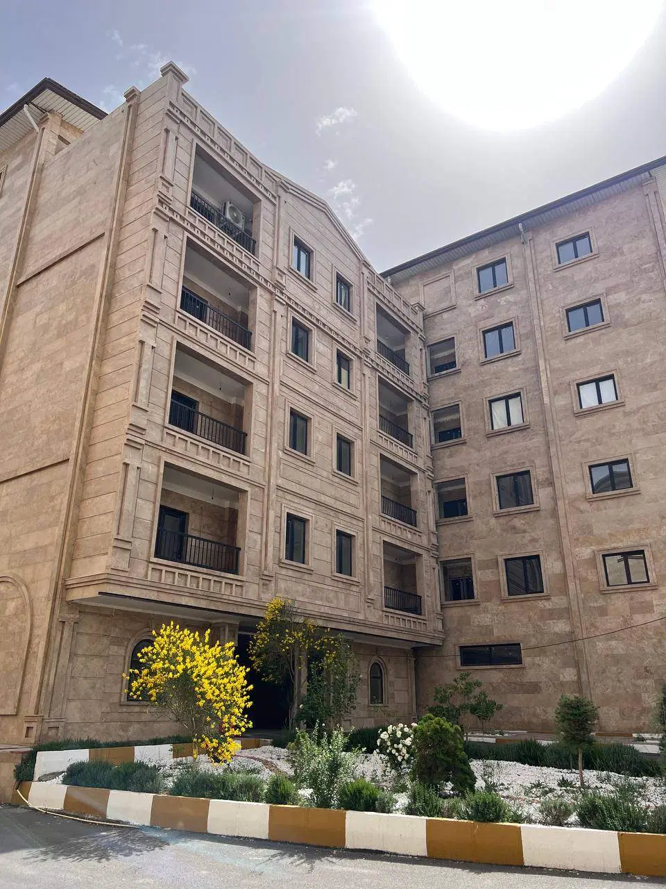 شش دانگ آپارتمان شهرک جدید هشتگرد
