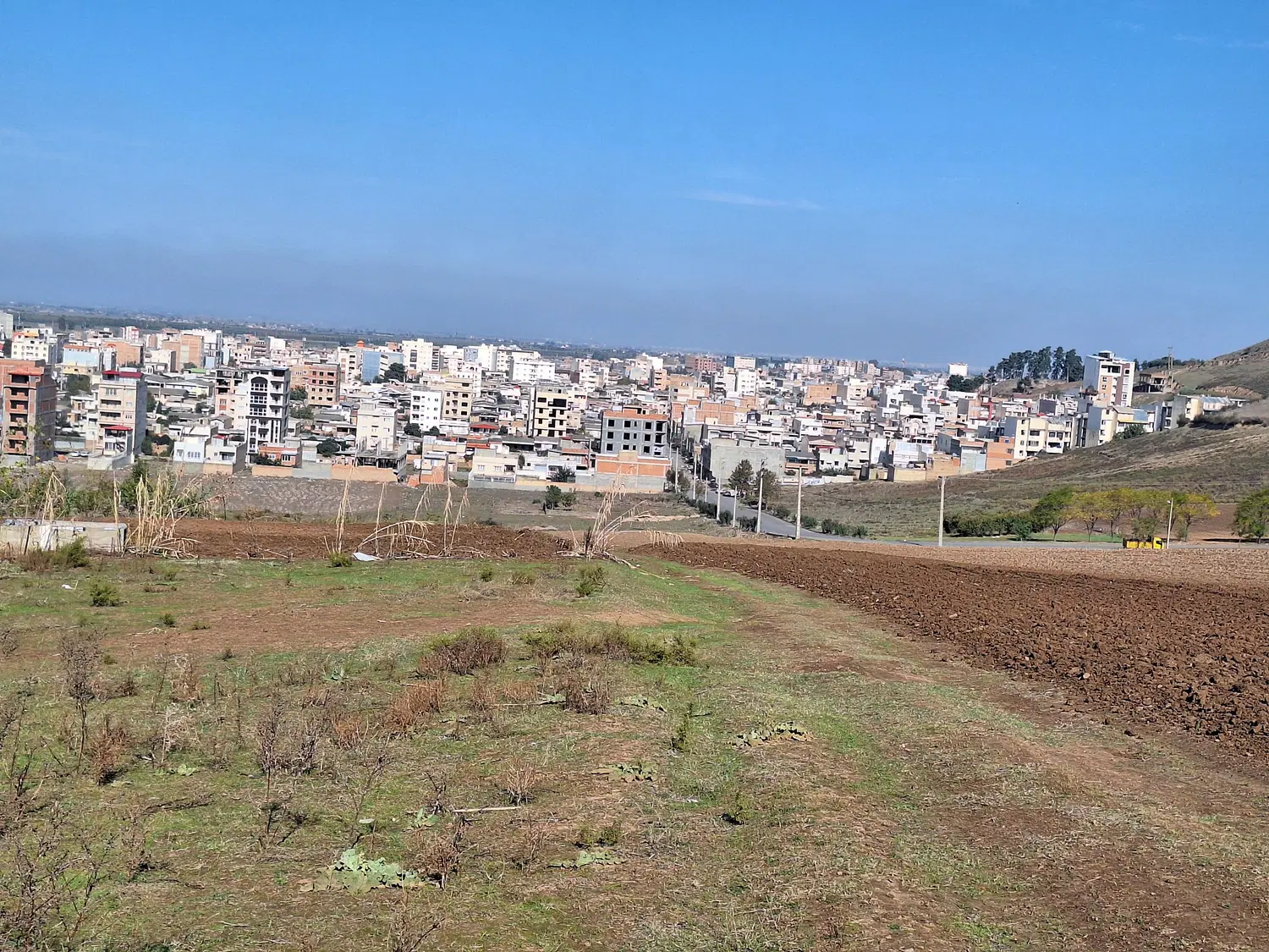 فروش ۳۰۰ متر زمین کشاورزی