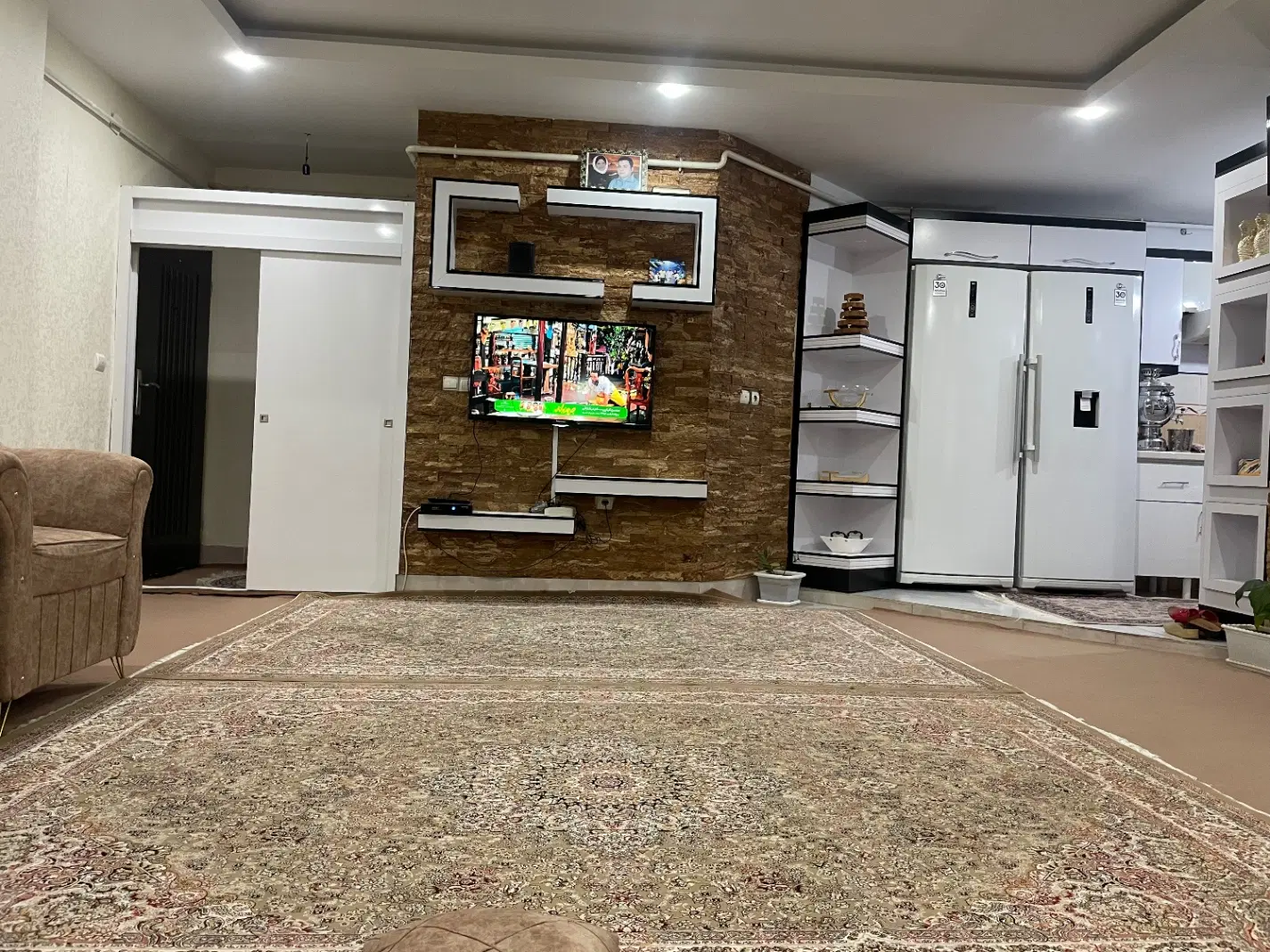 فروش آپارتمان برق طبقه اول