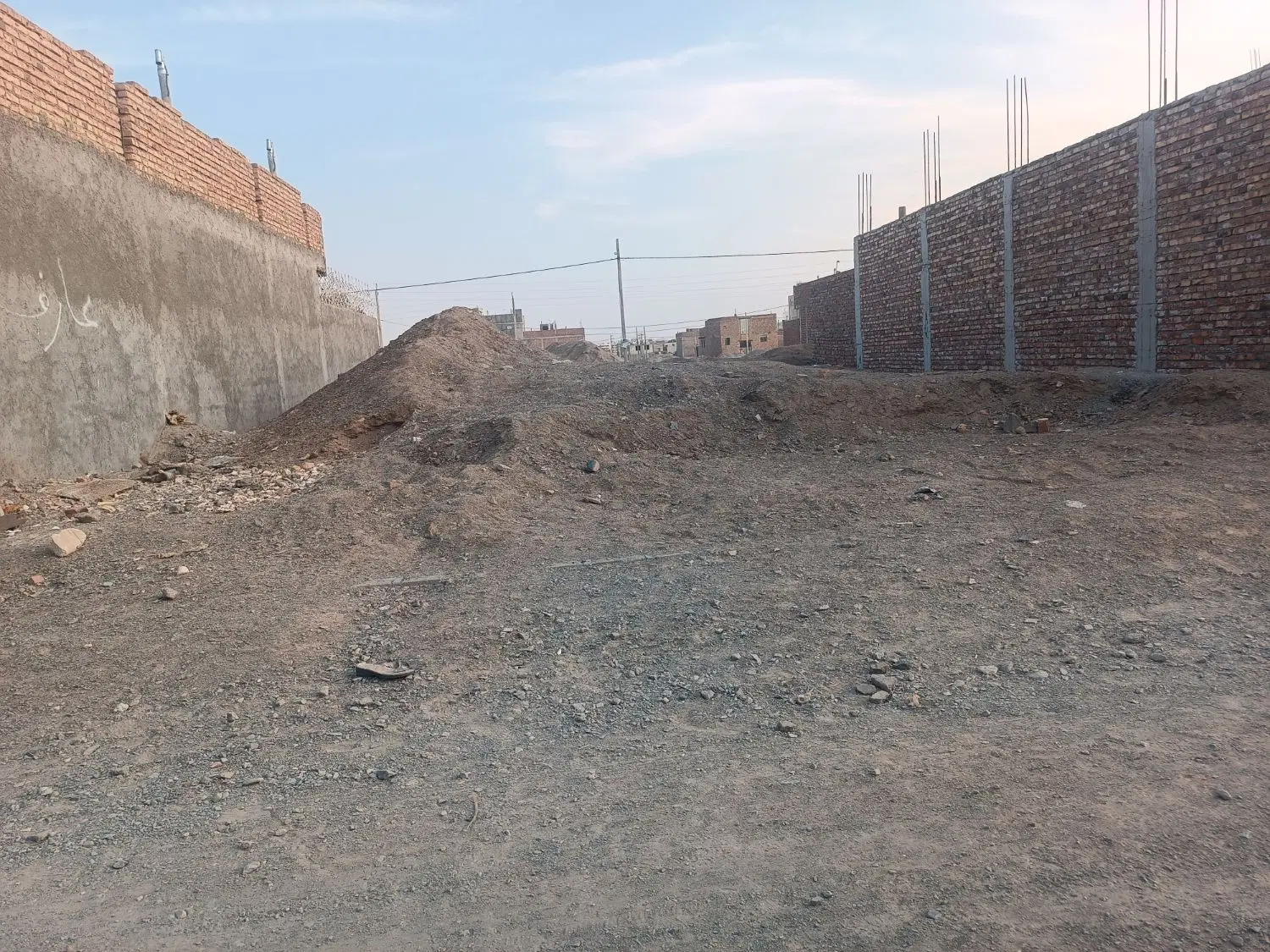 زمین جنوبی در شهرک جهاد