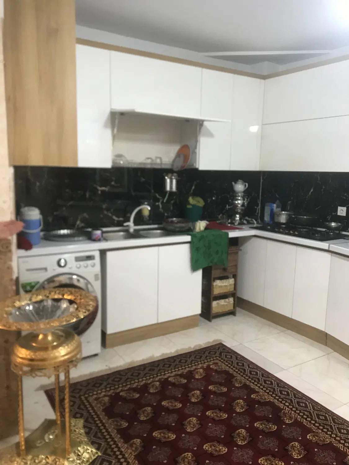۸۵ متر با پارکینگ آسانسور