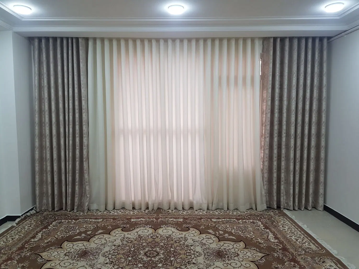 فروش یک واحدلوکس وشیک۱۰۰متری