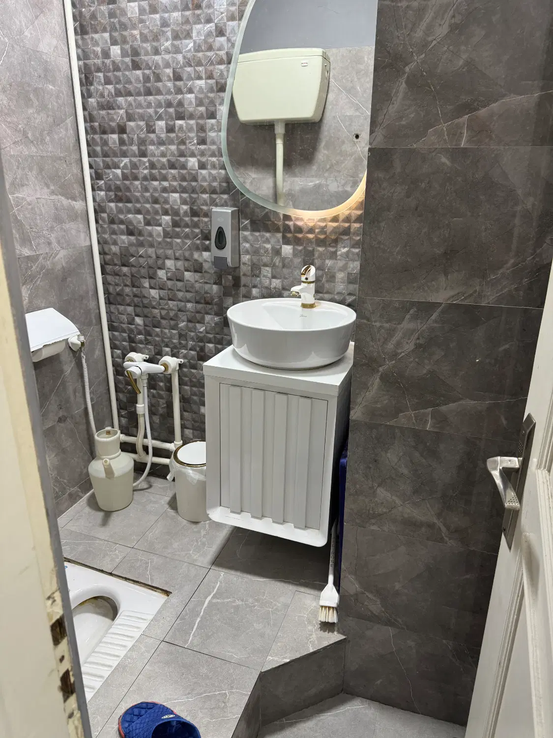 اجاره ای سه خواب خیابان استادیوم