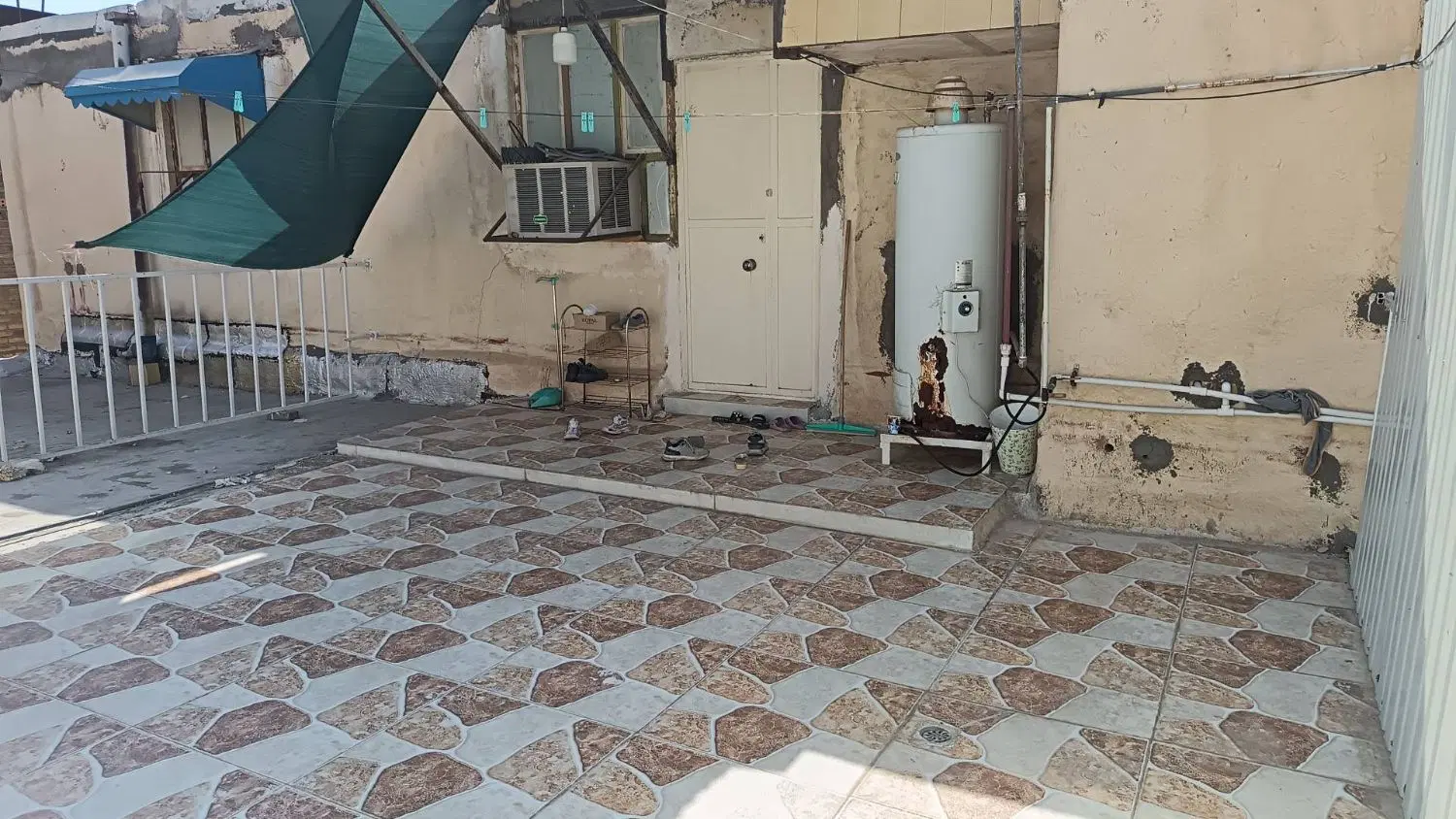 طبقه بالا ویلایی نمره یک