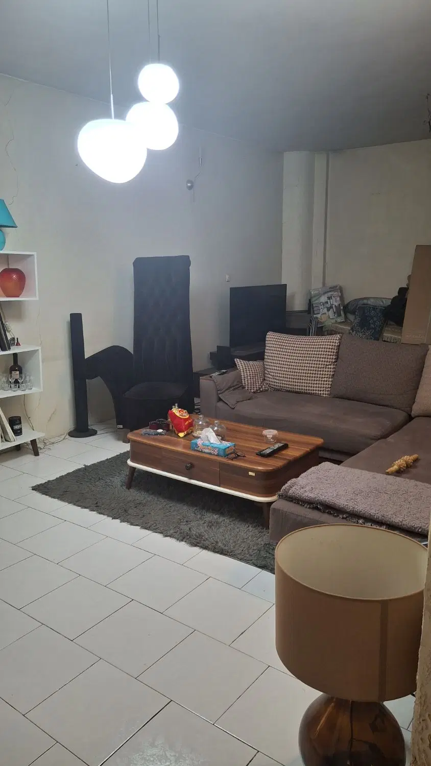 فروش  آپارتمان  مسکونی بر خیابان