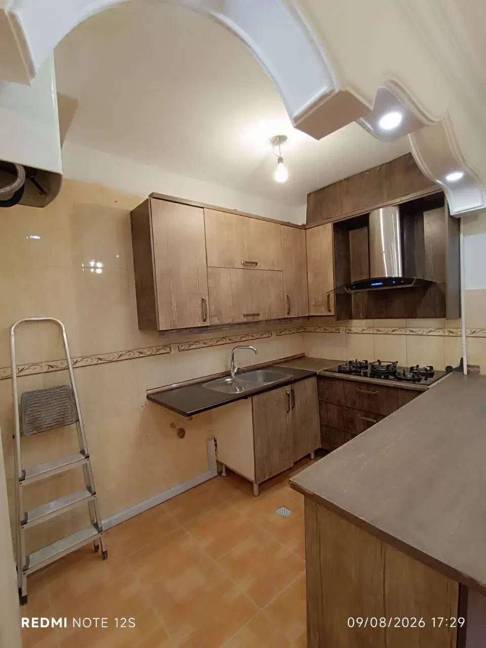 آذربایجان ۵۳ متر پارکینگ دار