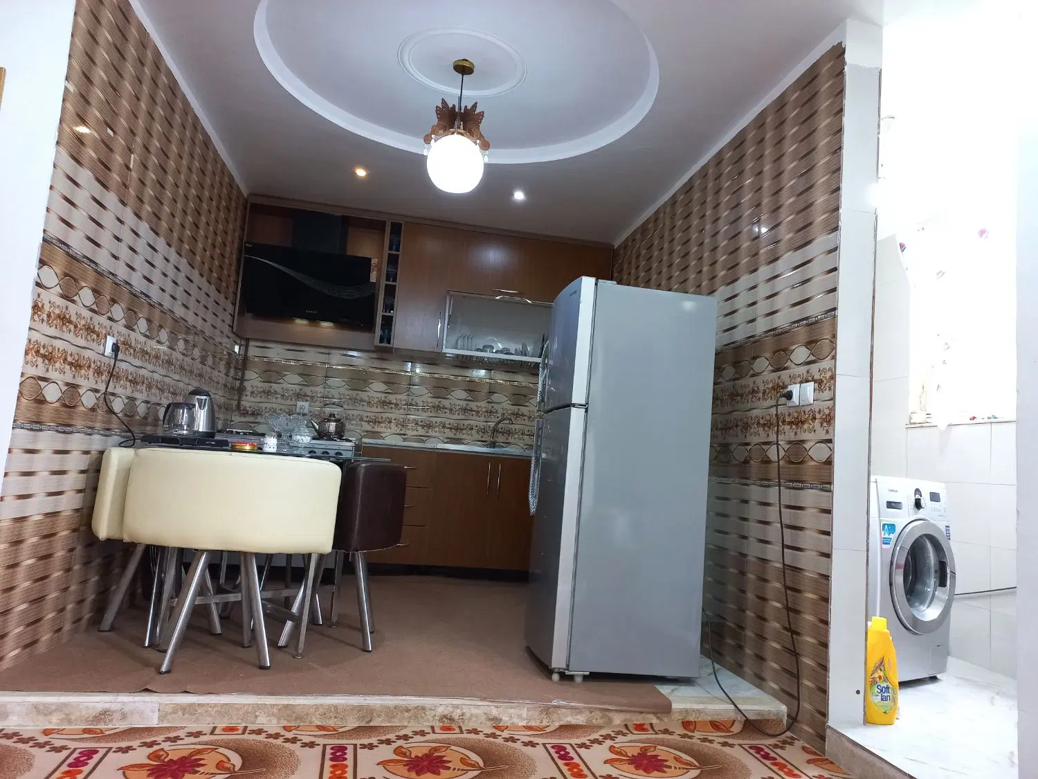 یک واحد آپارتمان اجاره ای