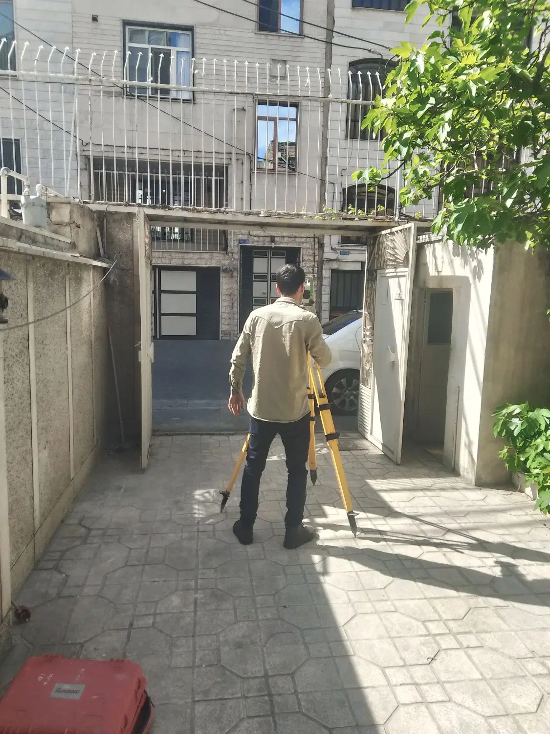 ۹۷متر_ شمالی و قابل سکونت