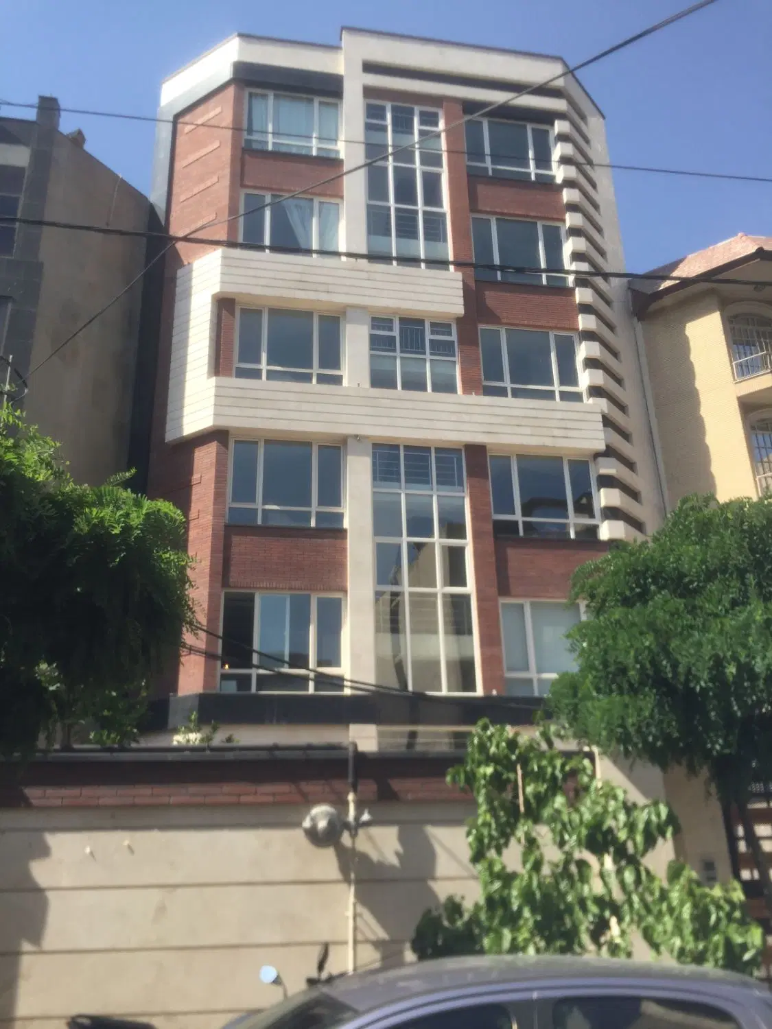 ۴۵ متر رجعتی طبقه اول تک واحدی