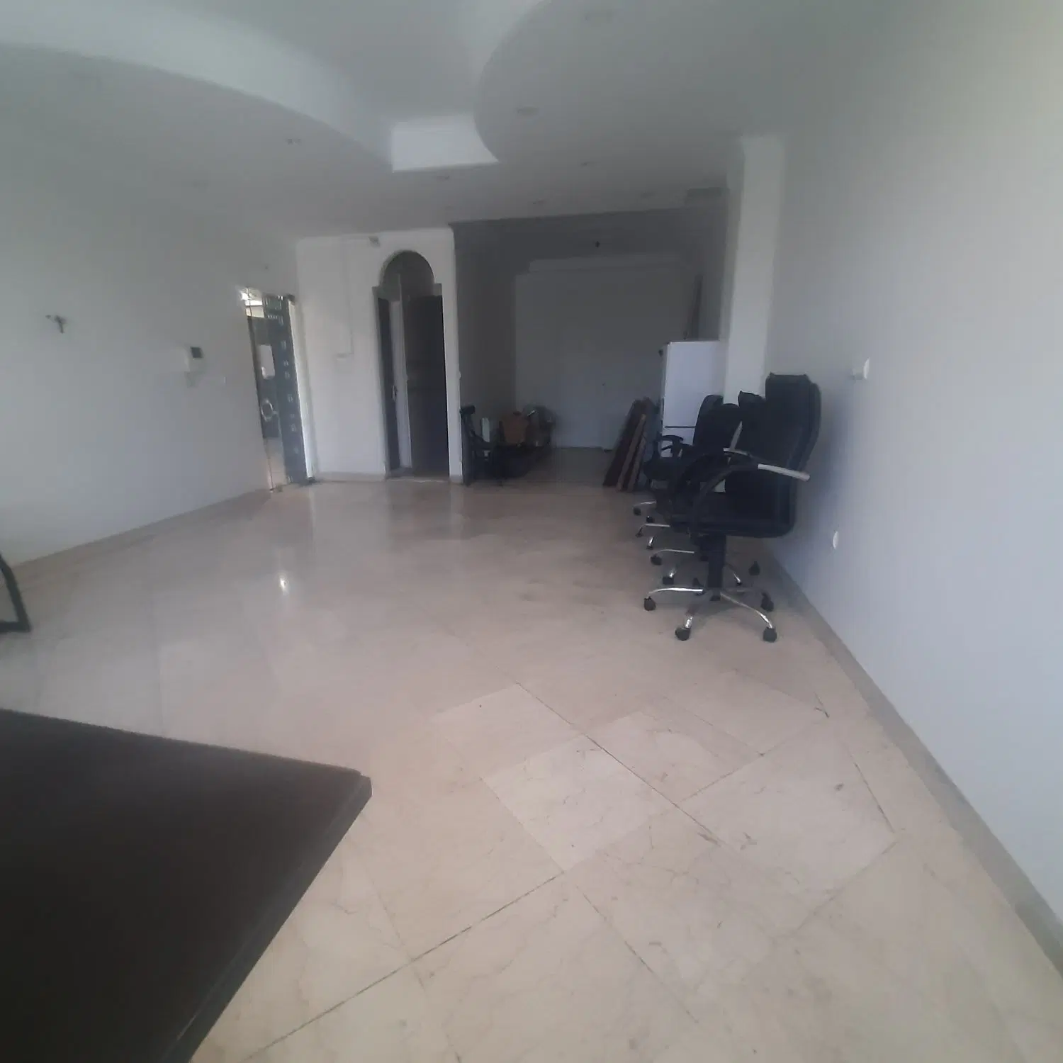 فروش یک واحد باسند اداری همکف با موقعیت عالی