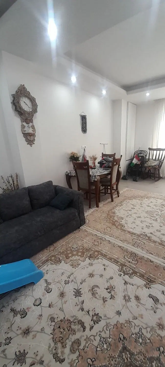 140متر_  تک واحد _ خ حسینی معصوم