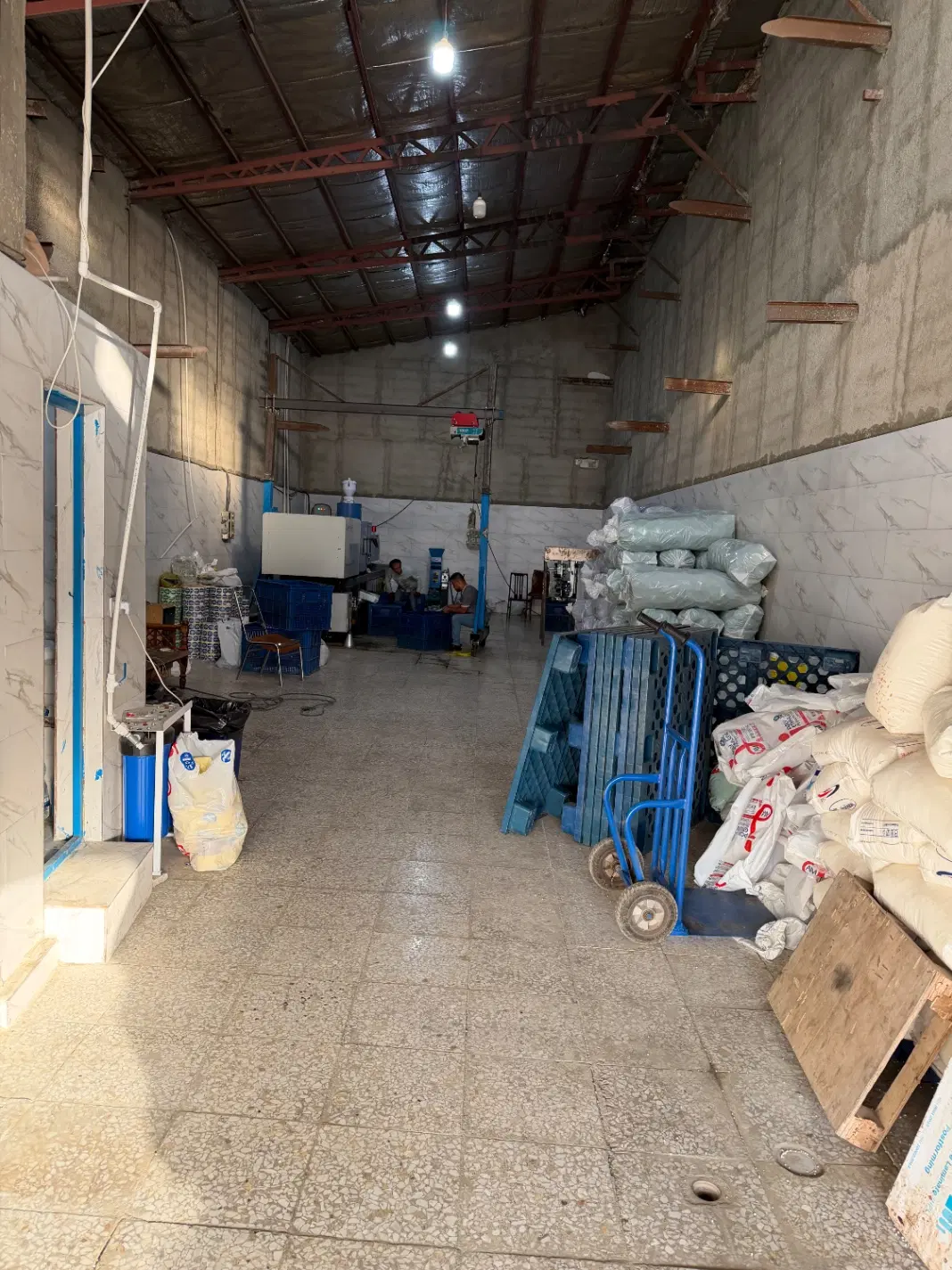 165متر
