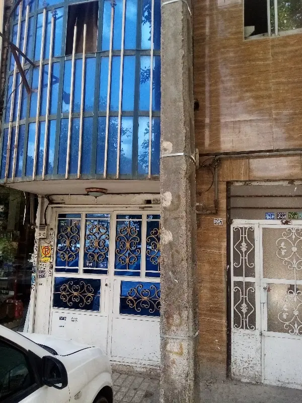 آپارتمان 60 متری طبقه اول