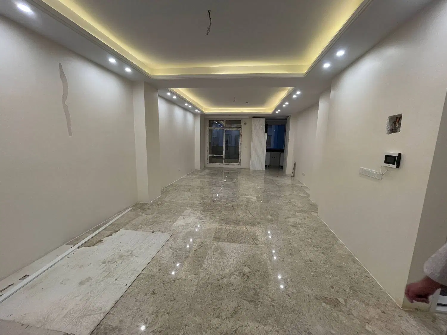 تهرانپارس، ۱۲۶ متر، ۳ خواب نوساز