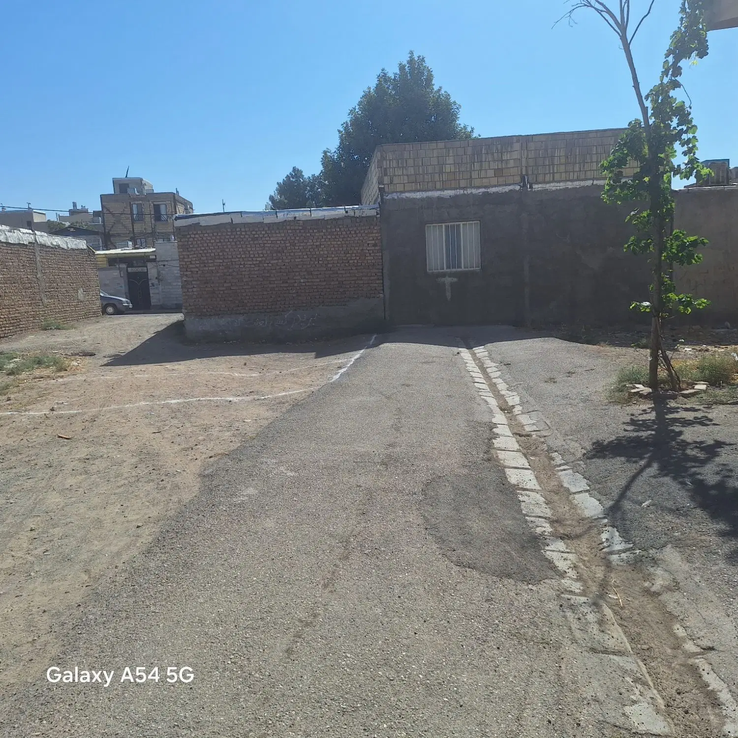 زمین مسکونی