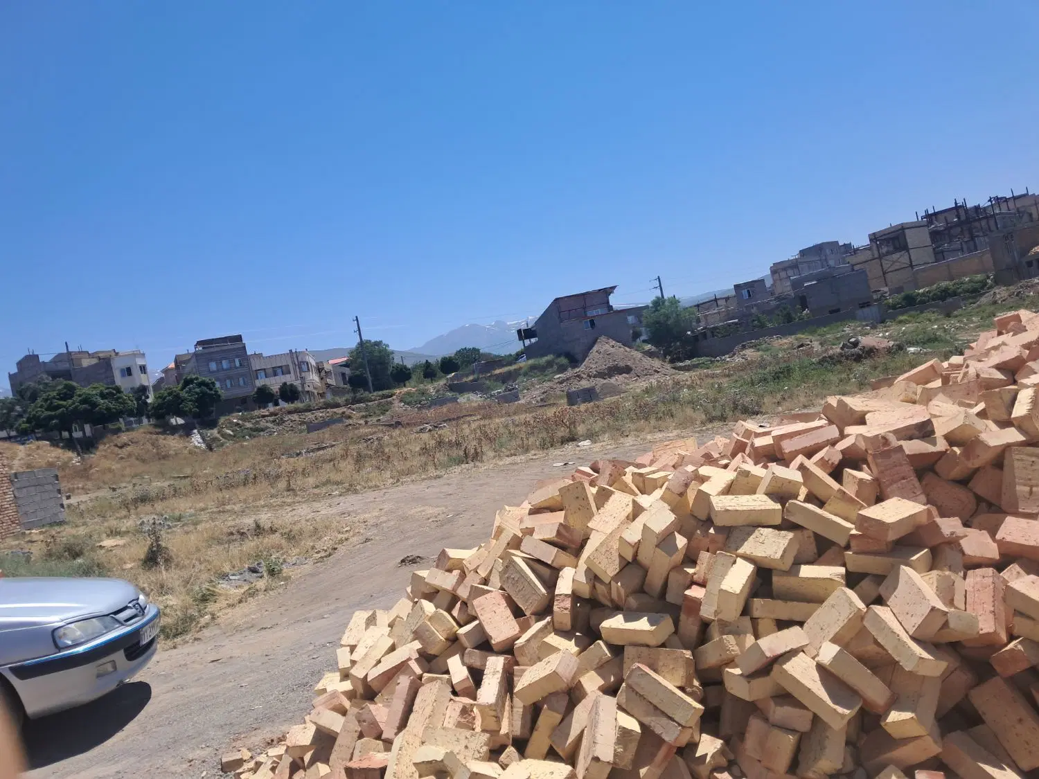 قطعه زمین بلوار جانبازان پایین تر از میدان نماز
