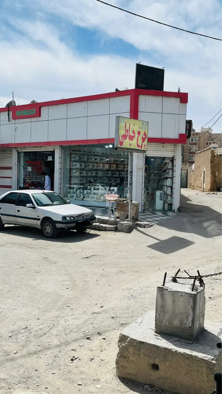فروش مغازه تجاری واقع در چهارراه رسولی
