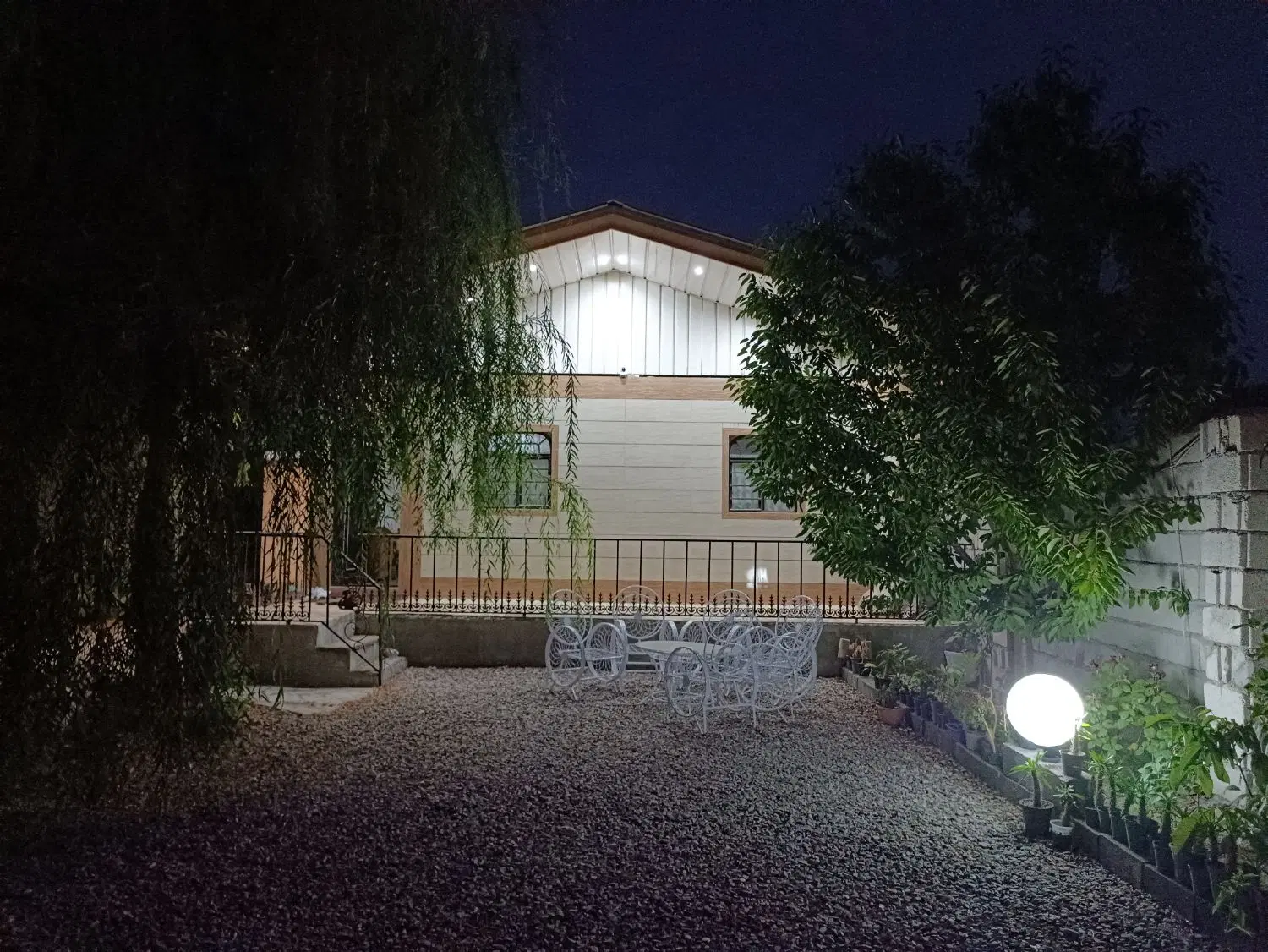 باغ ویلا ۱۲۰۰متر روستای ایدینلو