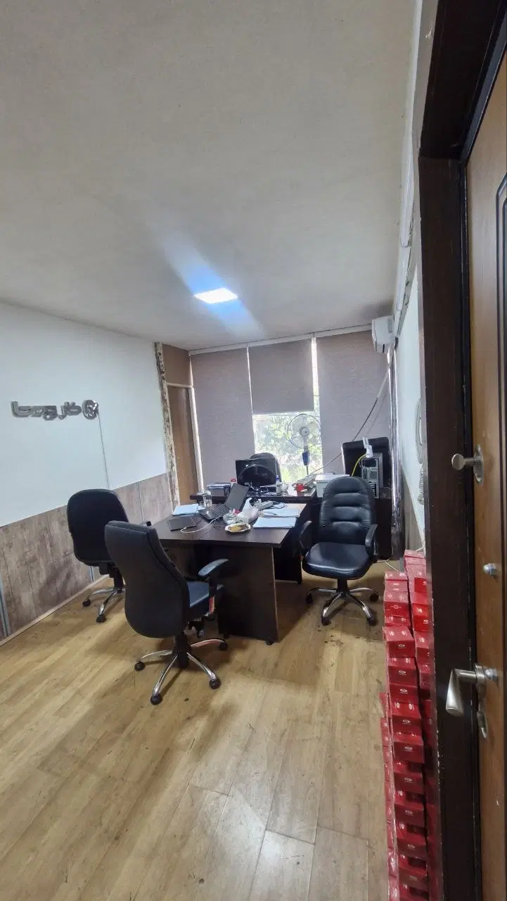 50متر جهت دفتر کار.خیابان هنگام