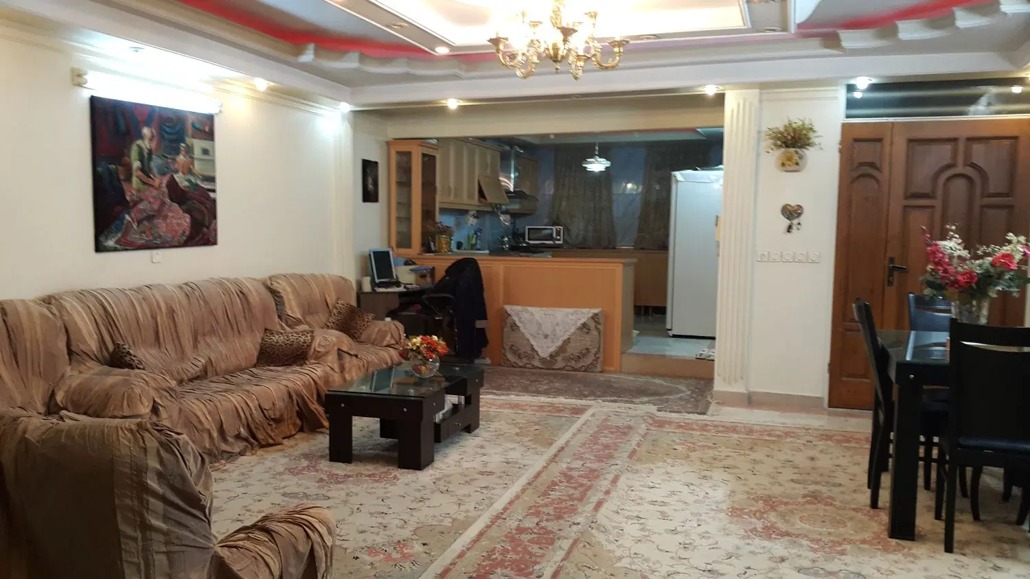 آپارتمان ۸۵متری دو خوابه با پارکینگ
