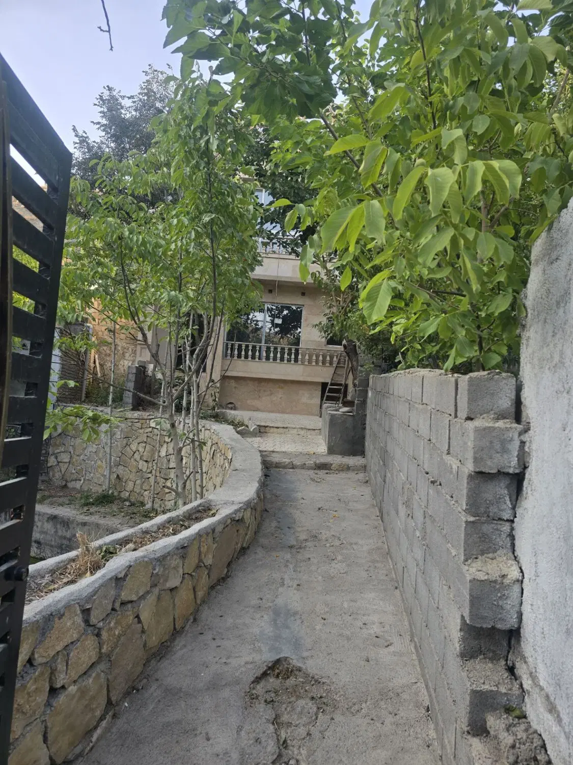 باغ ویلا لاکچری