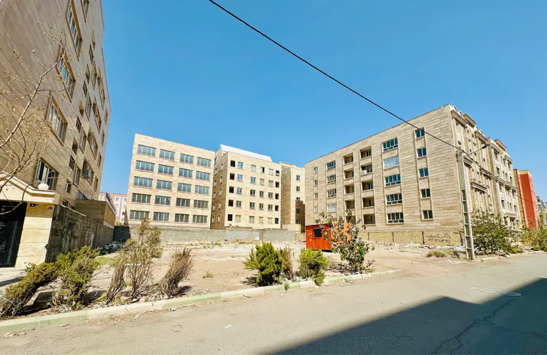 ۷۶۰متر زمین مسکونی فاز۳شمال آماده ساخت