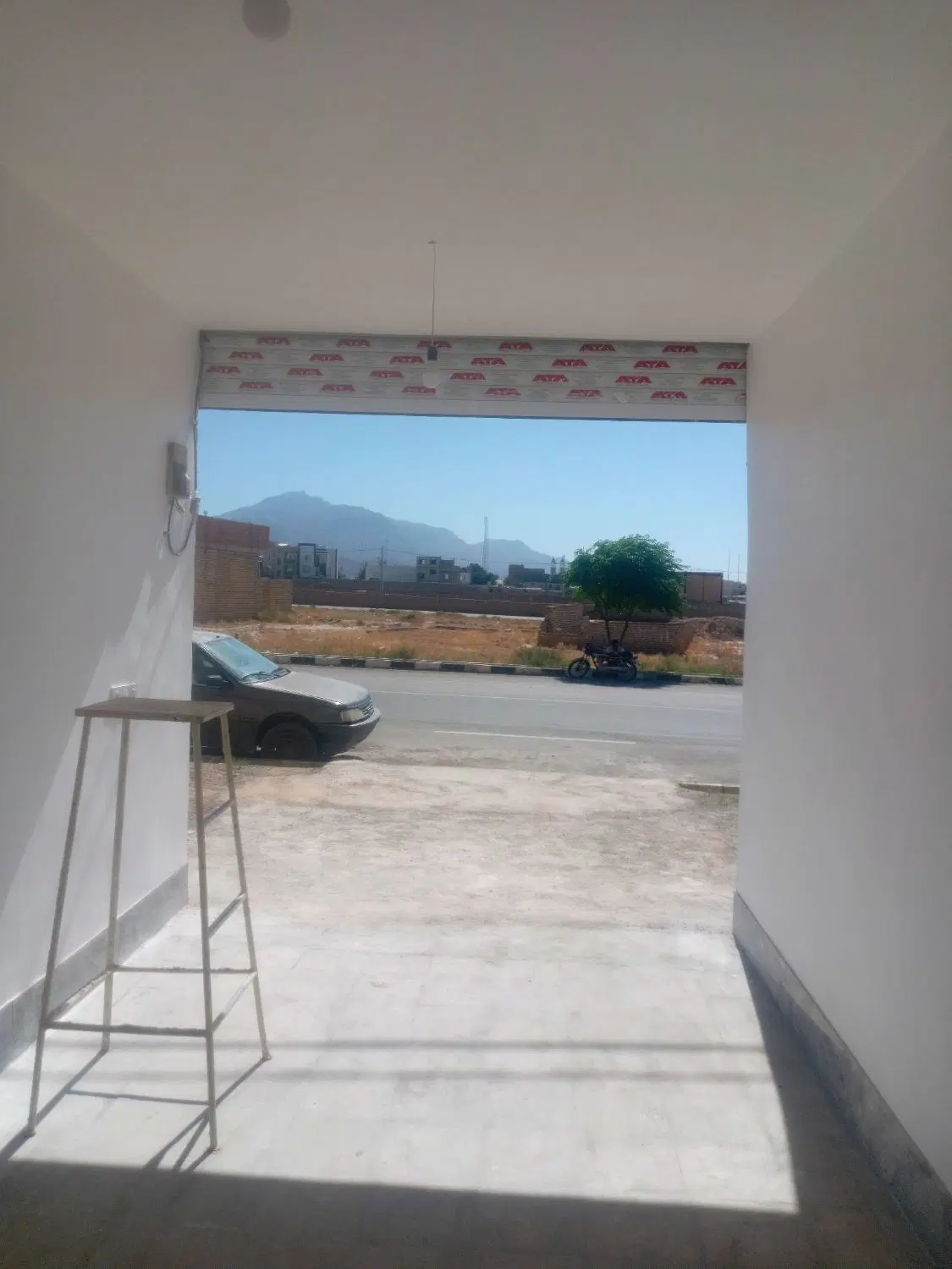 مغازه فروشی
