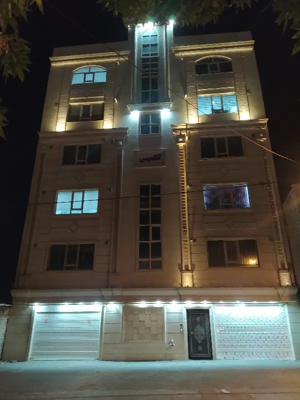 آپارتمان ۱۱۰ متری_ دو خواب _ فول امکانات جهانگیری