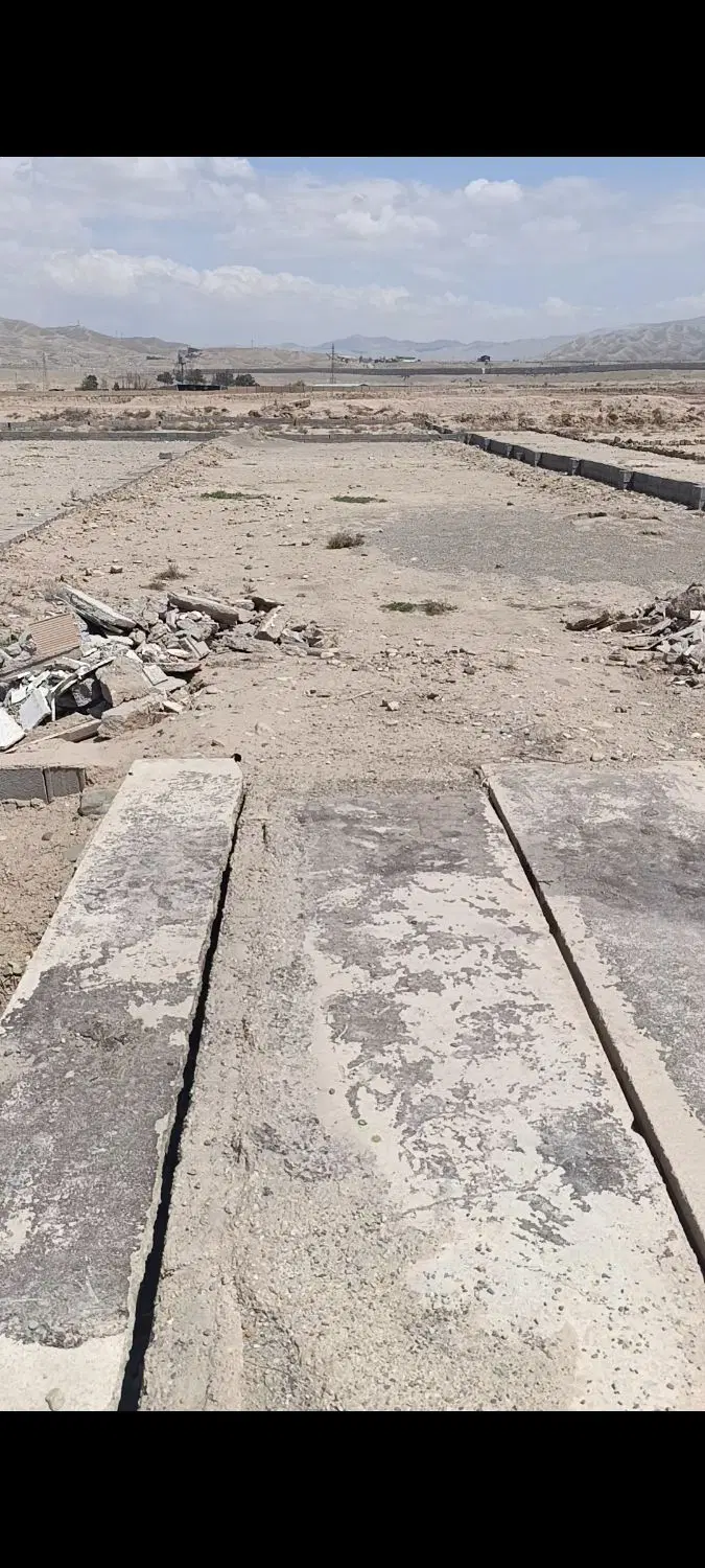 زمین سند دار