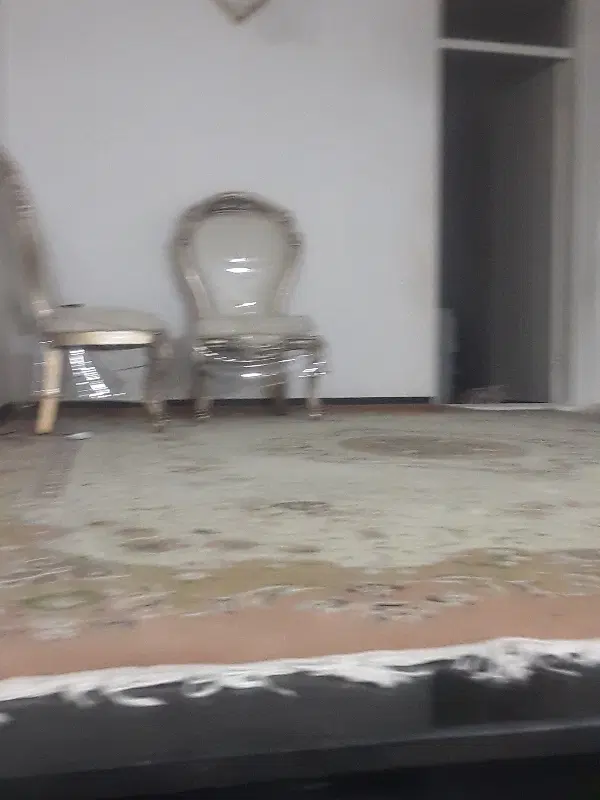 مغازه  دارای اب برق گاز درب برقی دزد گیر سرامیک