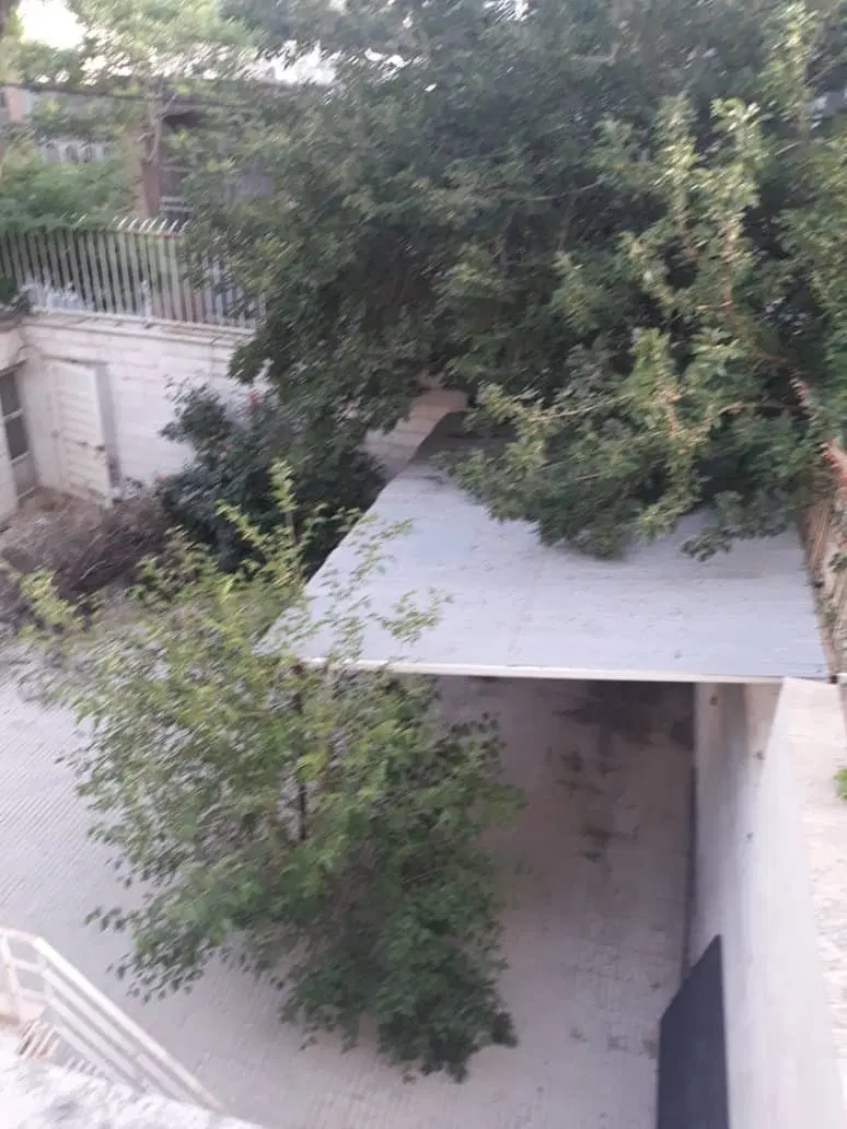 ویلایی ۳۶۰ متری برق