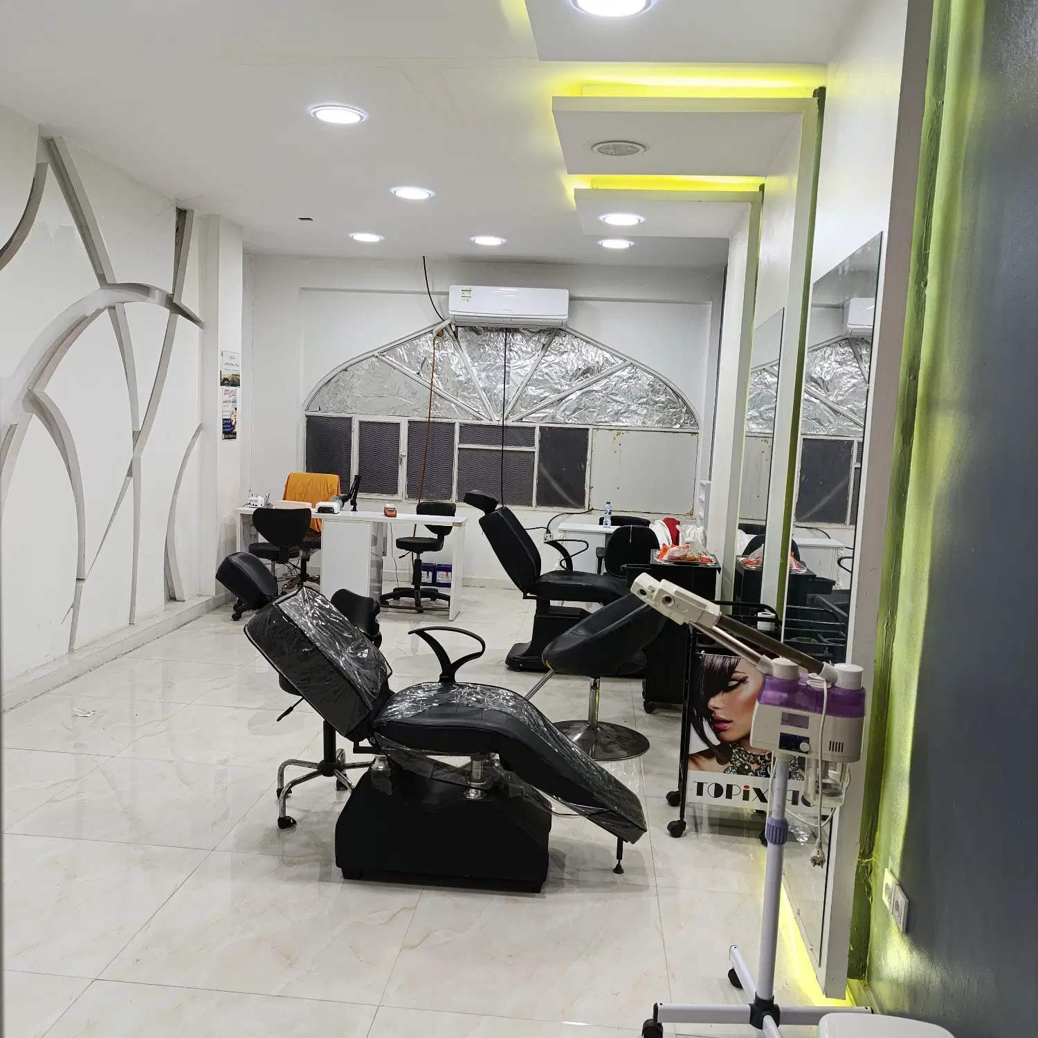 آپارتمان ۹۵ متری نادری
