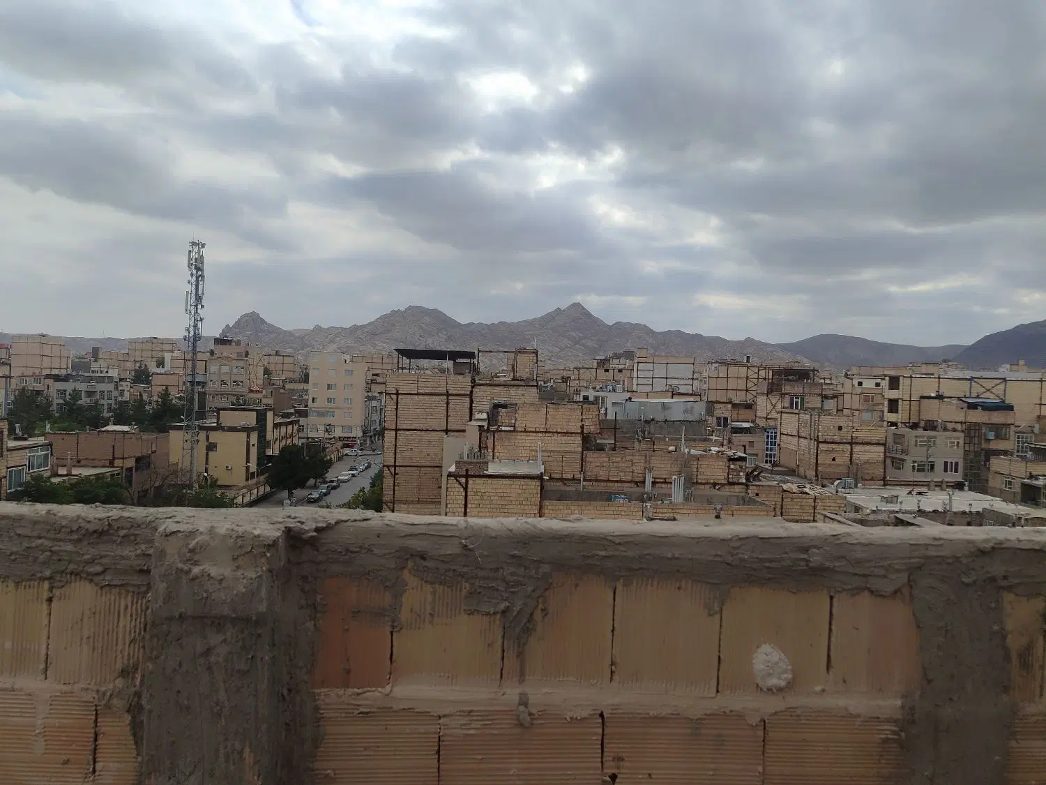 ۹۵متری دو خواب تو حاشیه ۲۵متری