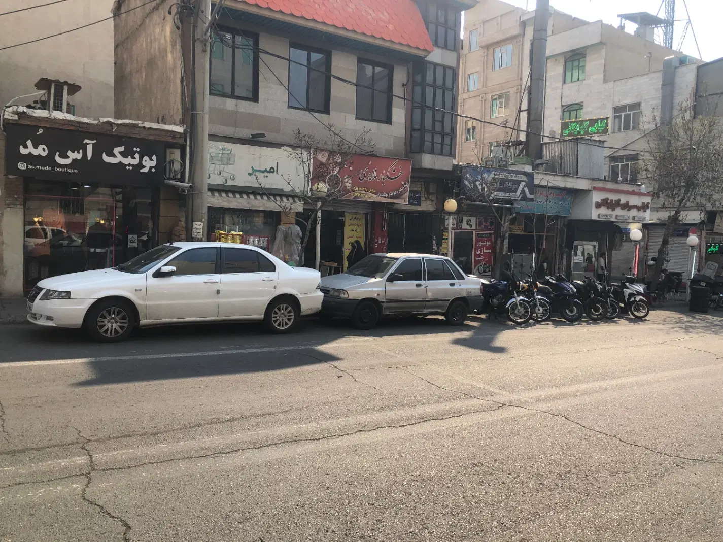 ۲۰متر تجاری بر اصلی ملکیت کامل