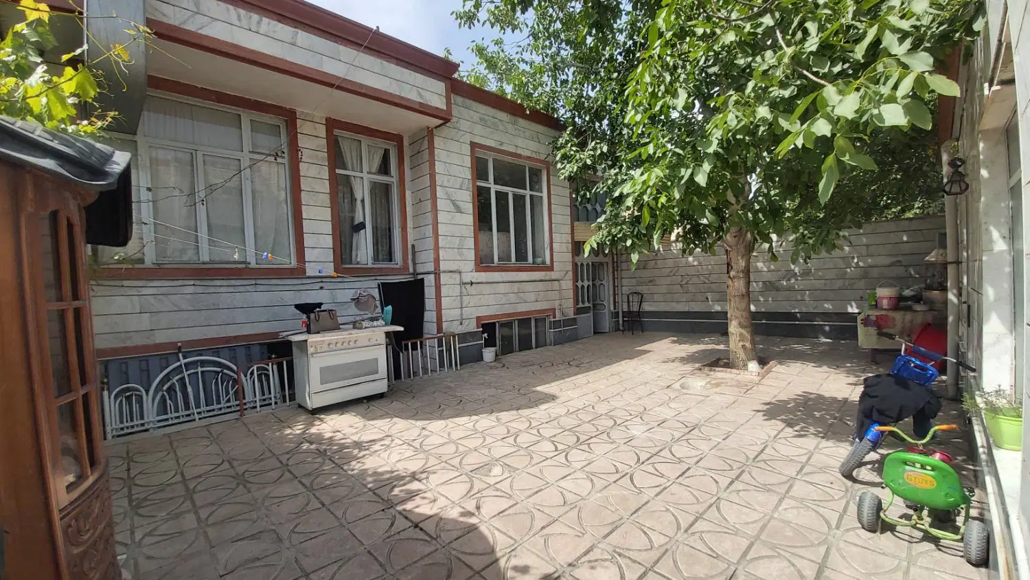 منزل مسکونی