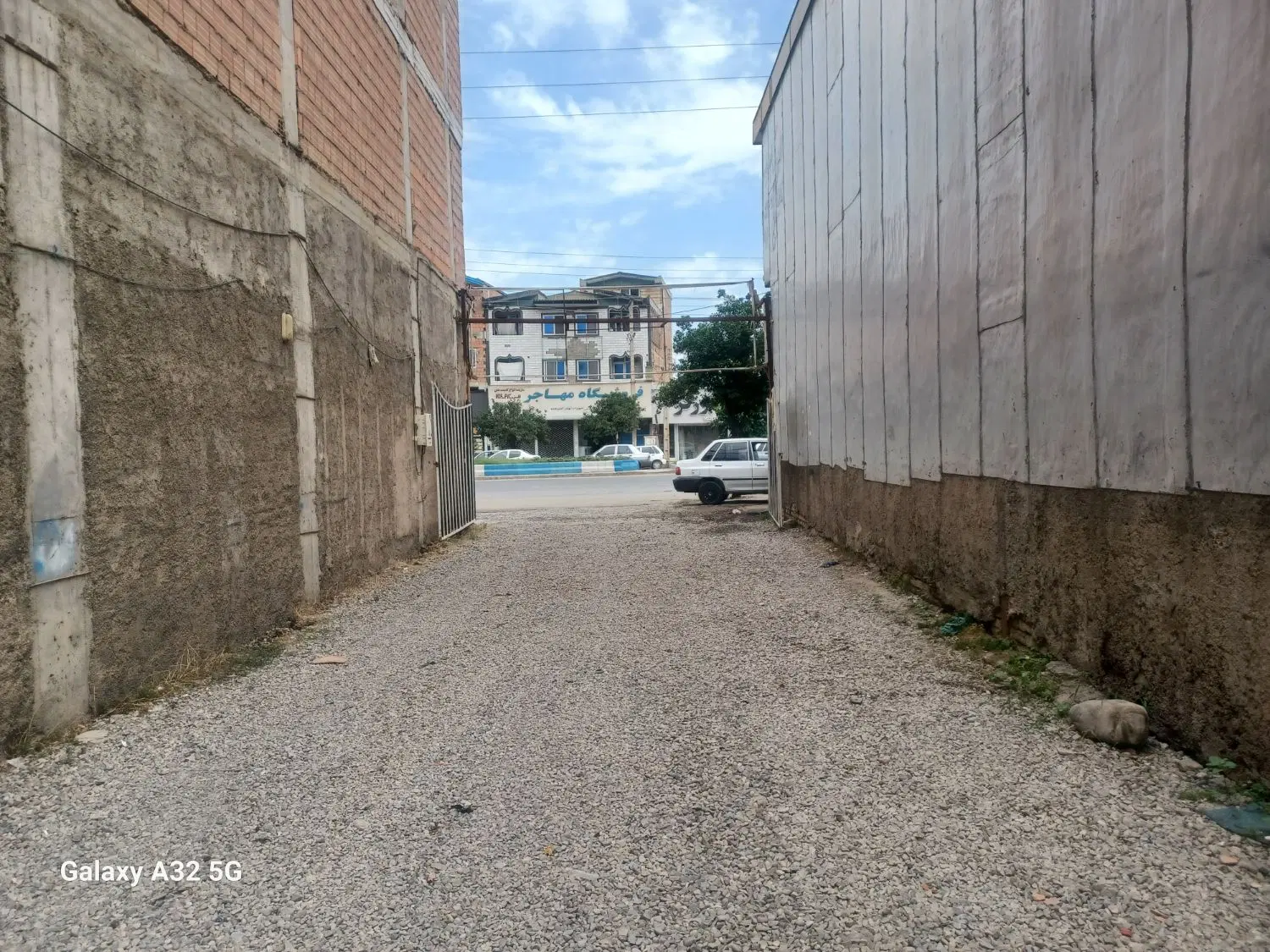 اجاره ۲دهنه مغازه تجاری و۲۱۰متر گاراژ