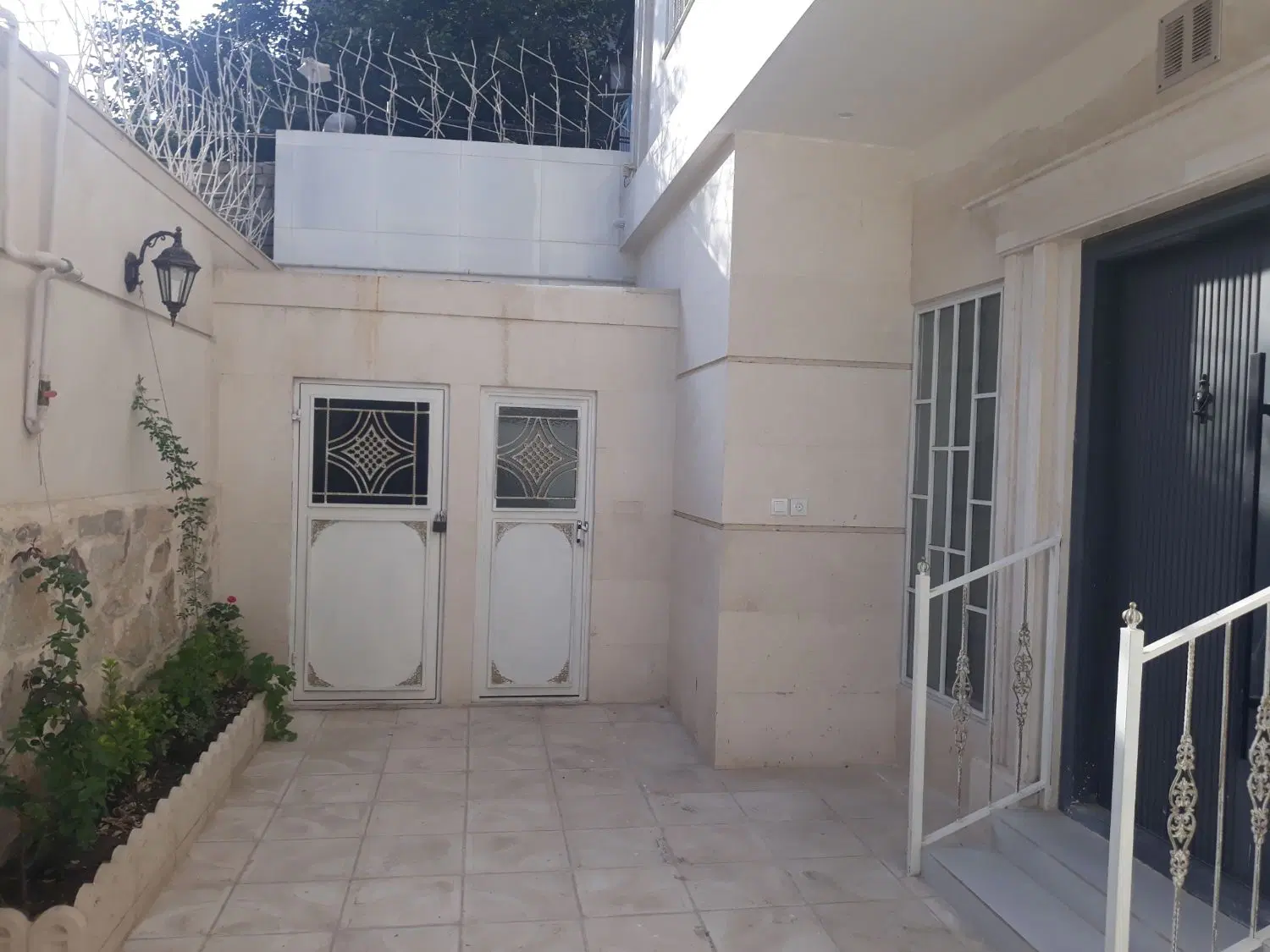 خانه ویلایی(شاندیز)نقدومعاوضه
