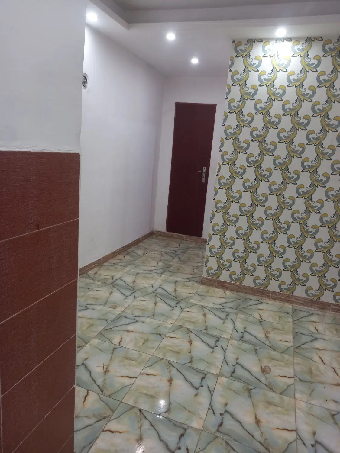 واحدمسکونی ۵۰مترهمکف فروشی