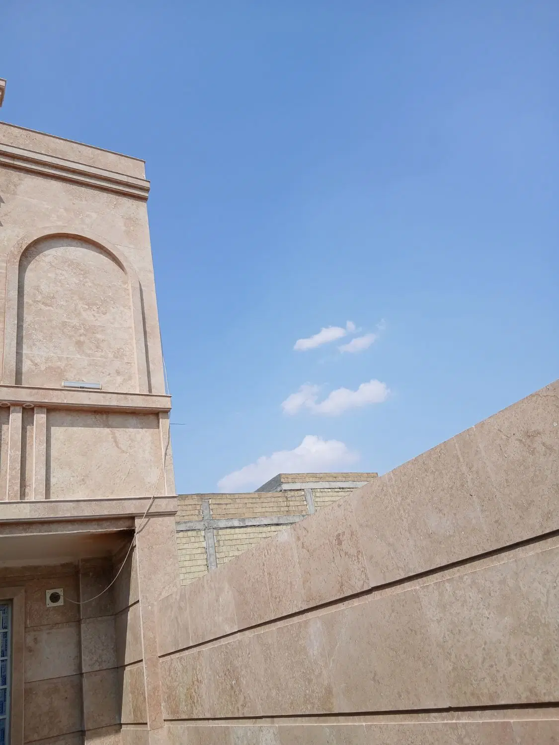 فروش مسکونی دوطبقه