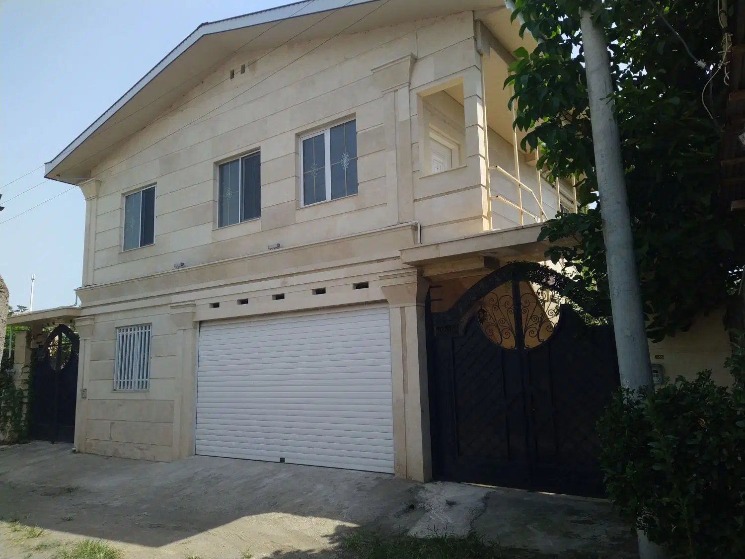 کلید اول تک واحدی مجزا حیاط دار