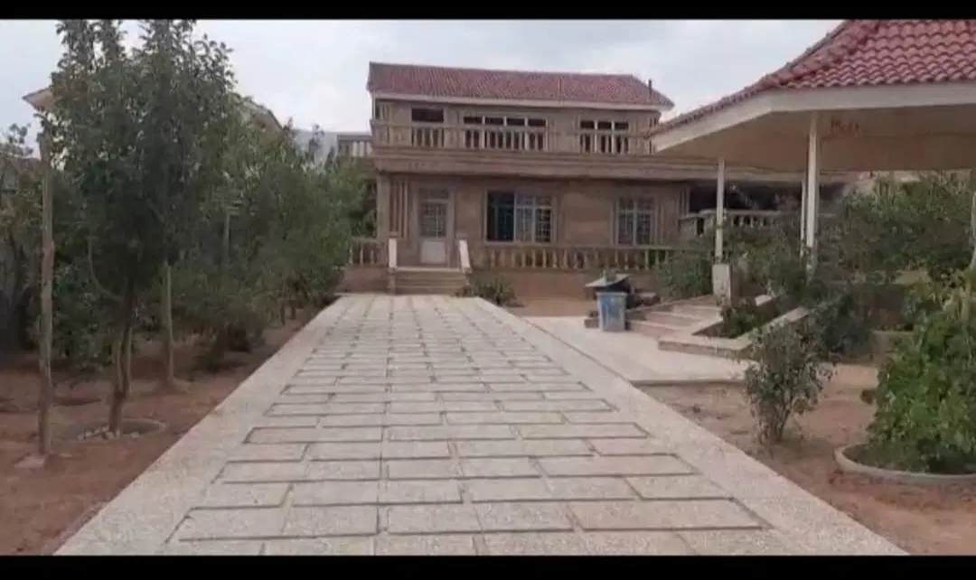 باغ دو طبقه قلات خیابان احسان