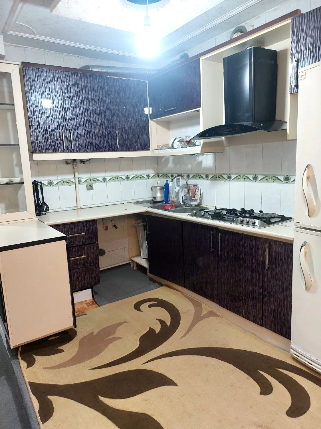 خانه ۲۲۰متر ۲طبقه با بهارخواب  غریبان