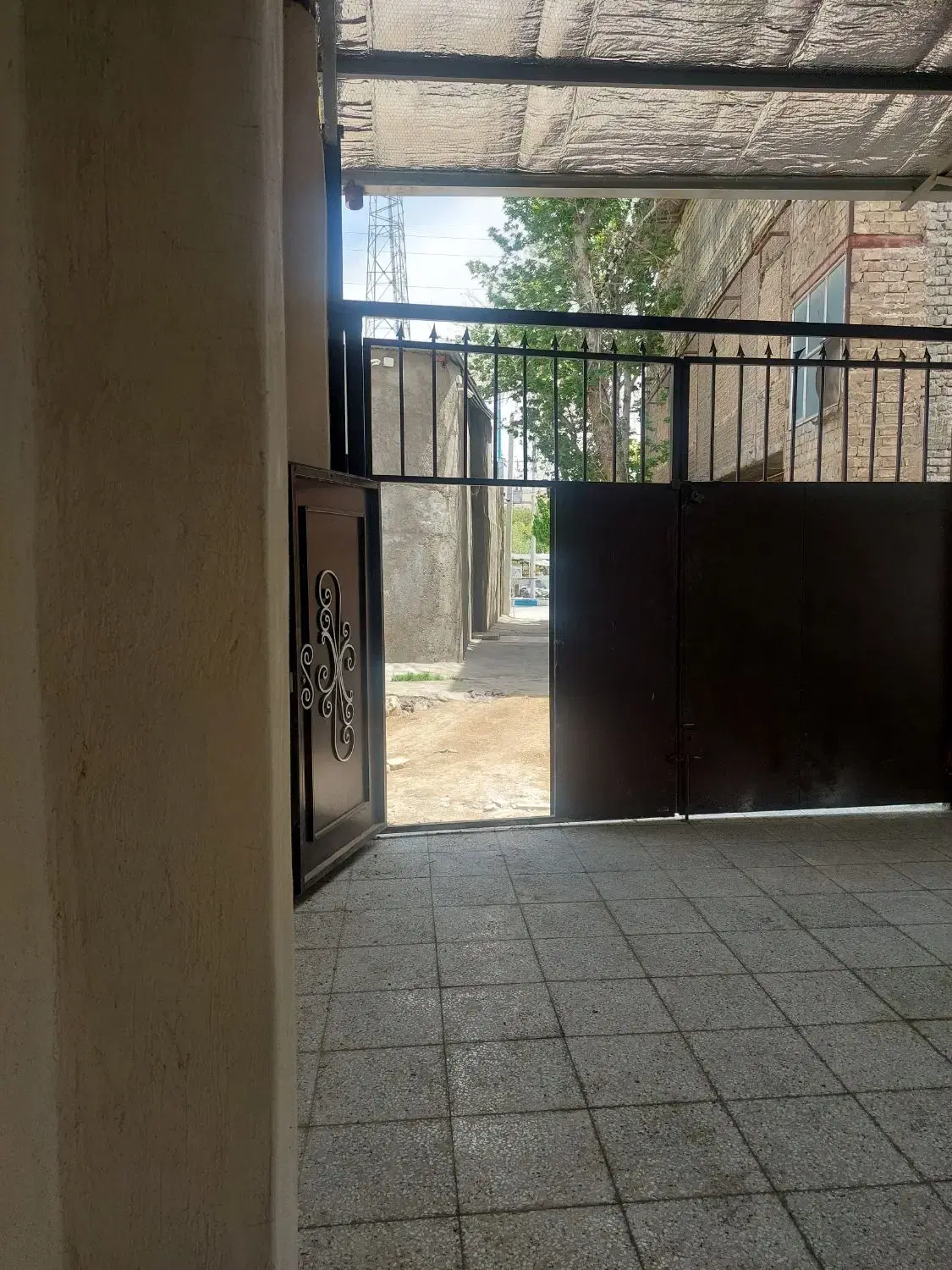 سوله انبار۲۵۰متر دوکله راه بهداشتی