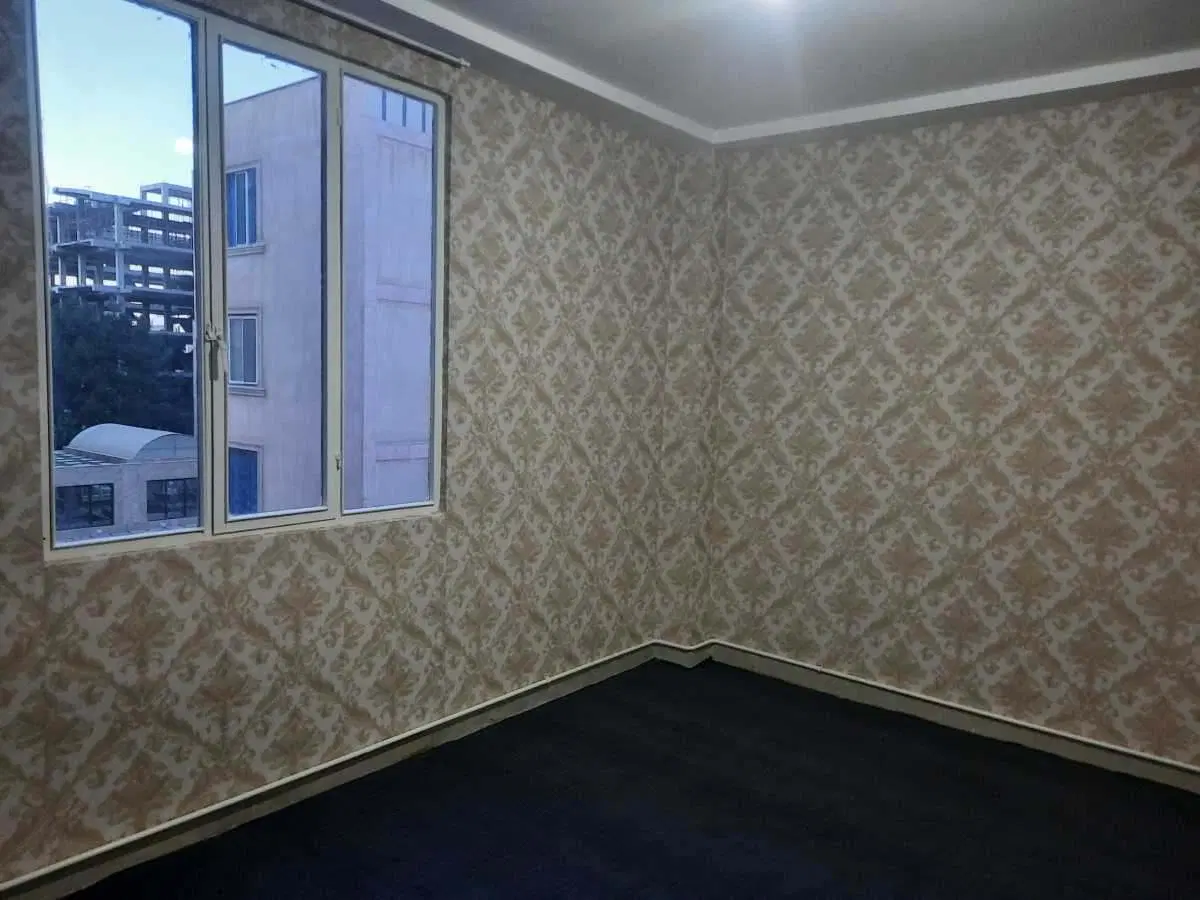 ۹۰ متر دوخوابه شیک و تمیز