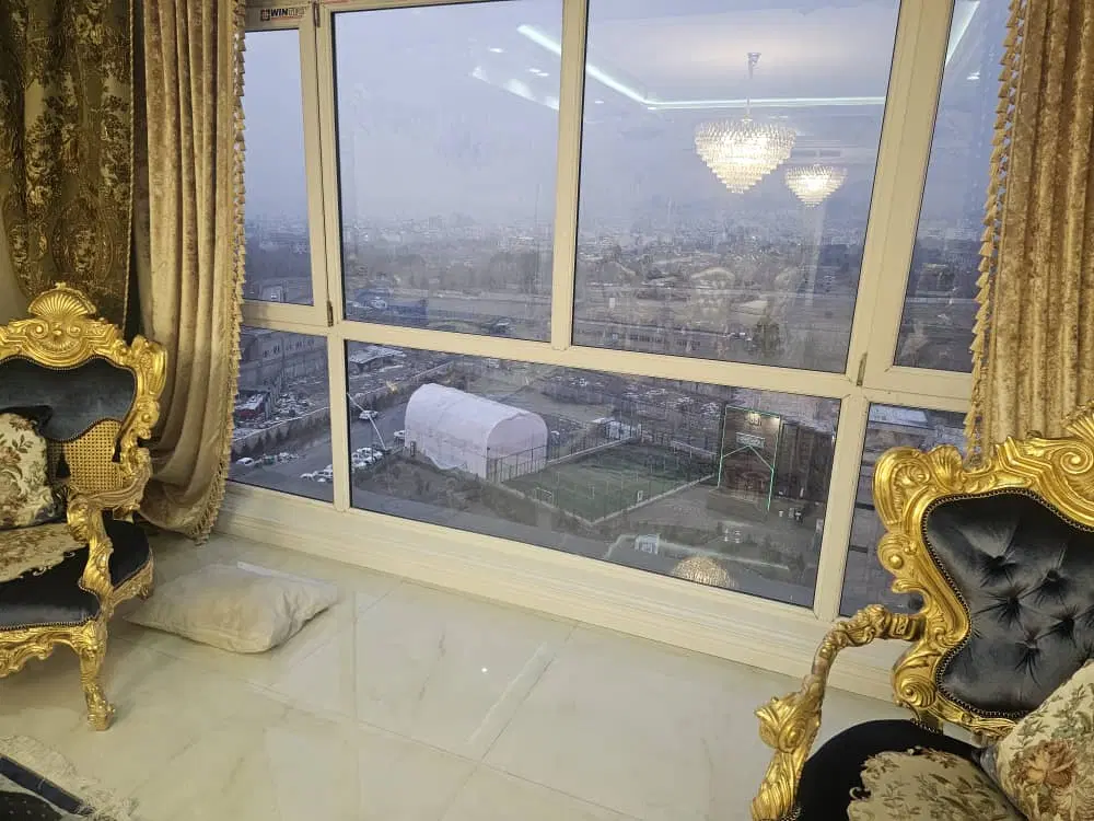 فردوس غرب ۲۱۰متر دو نبش