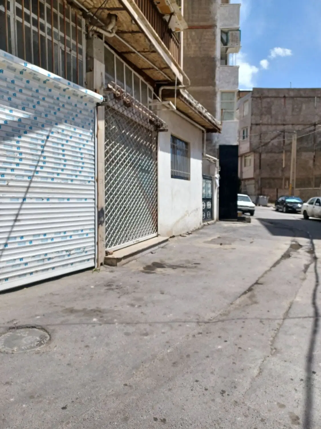 مغازه تجاری دار