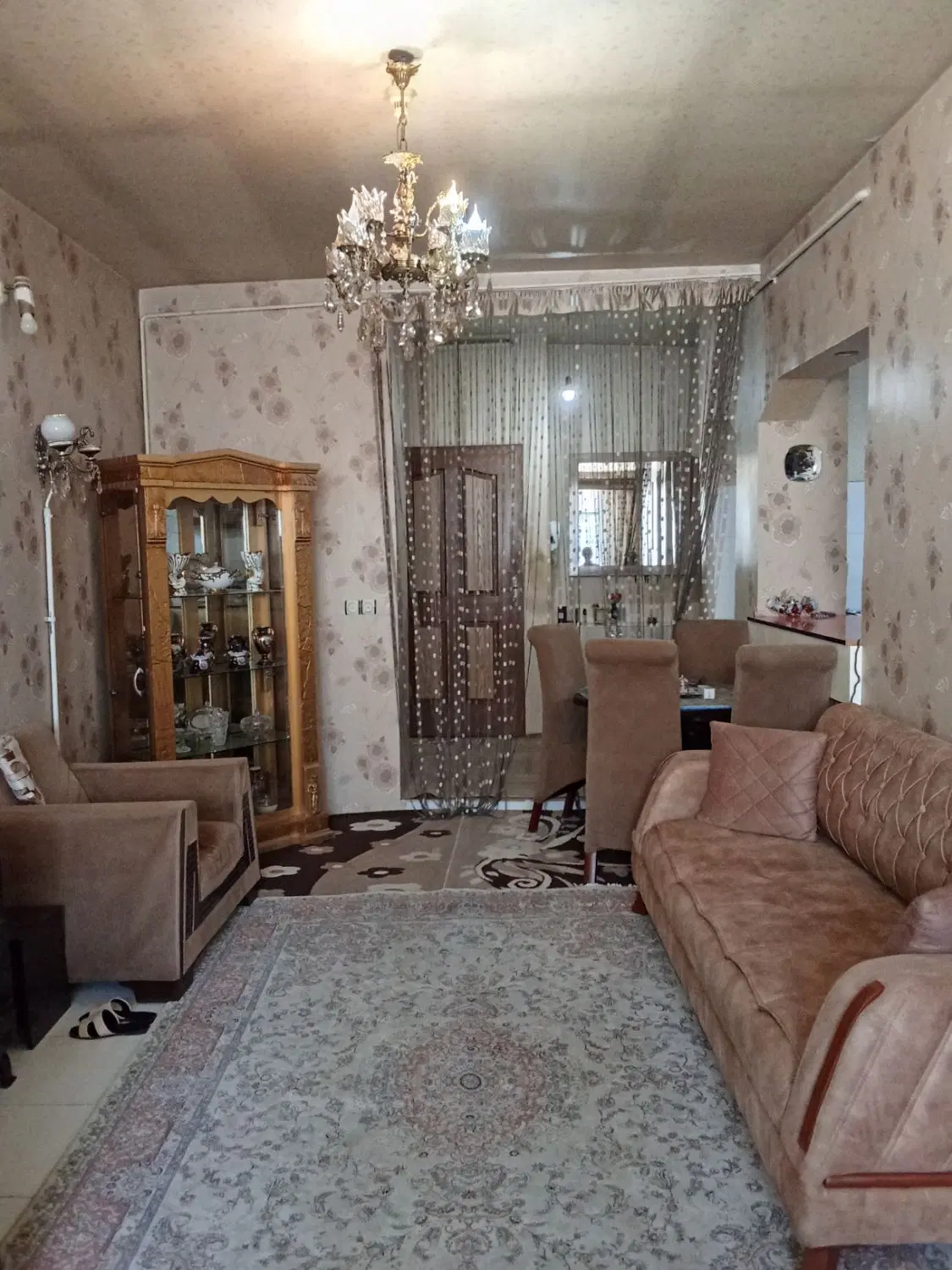 واحد ۸۰ متری خیابان معادی